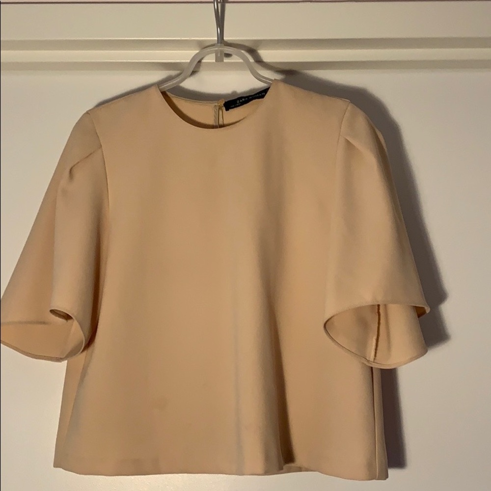 Zara woman slightly cropped shirt